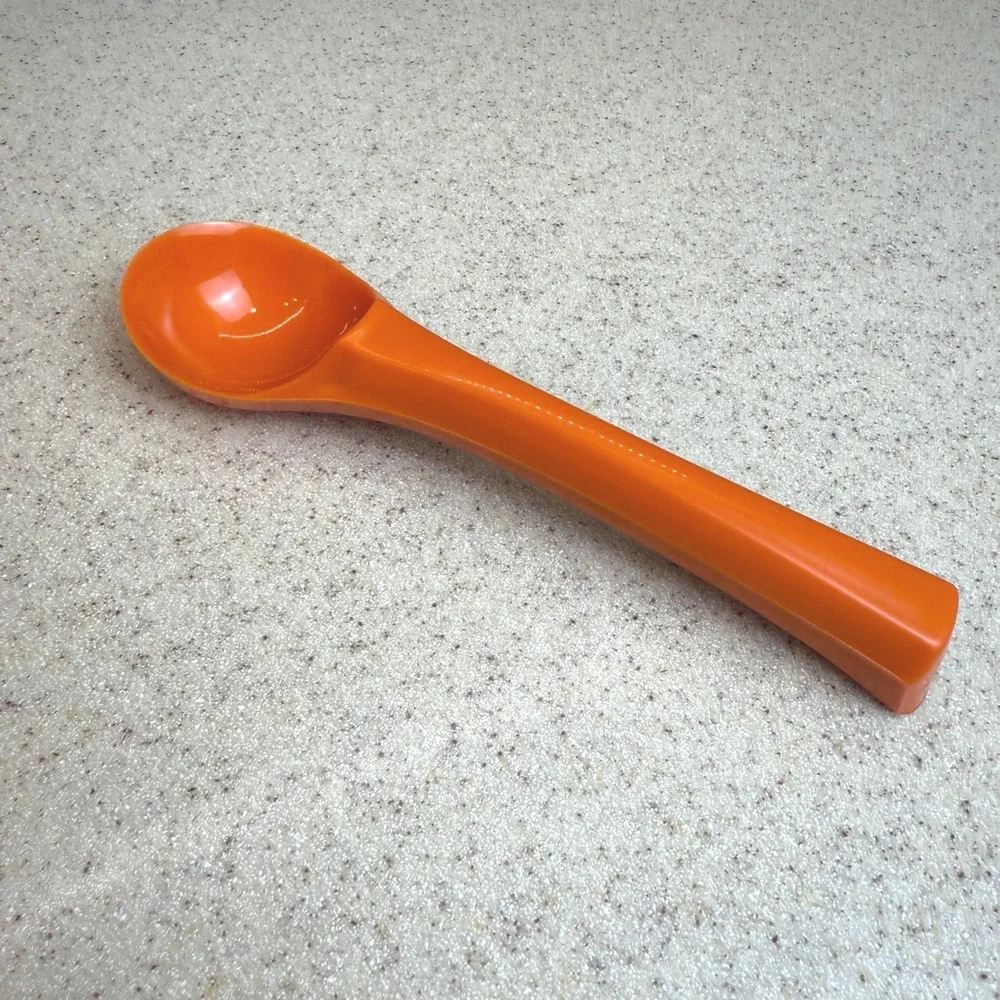 Rubbermaid brand new